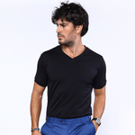 camiseta-new-old-gola-v-kb-pima-preta--7-