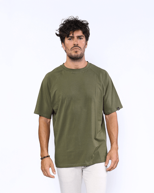 Camiseta Masculina Raglan Over New Old Verde Militar