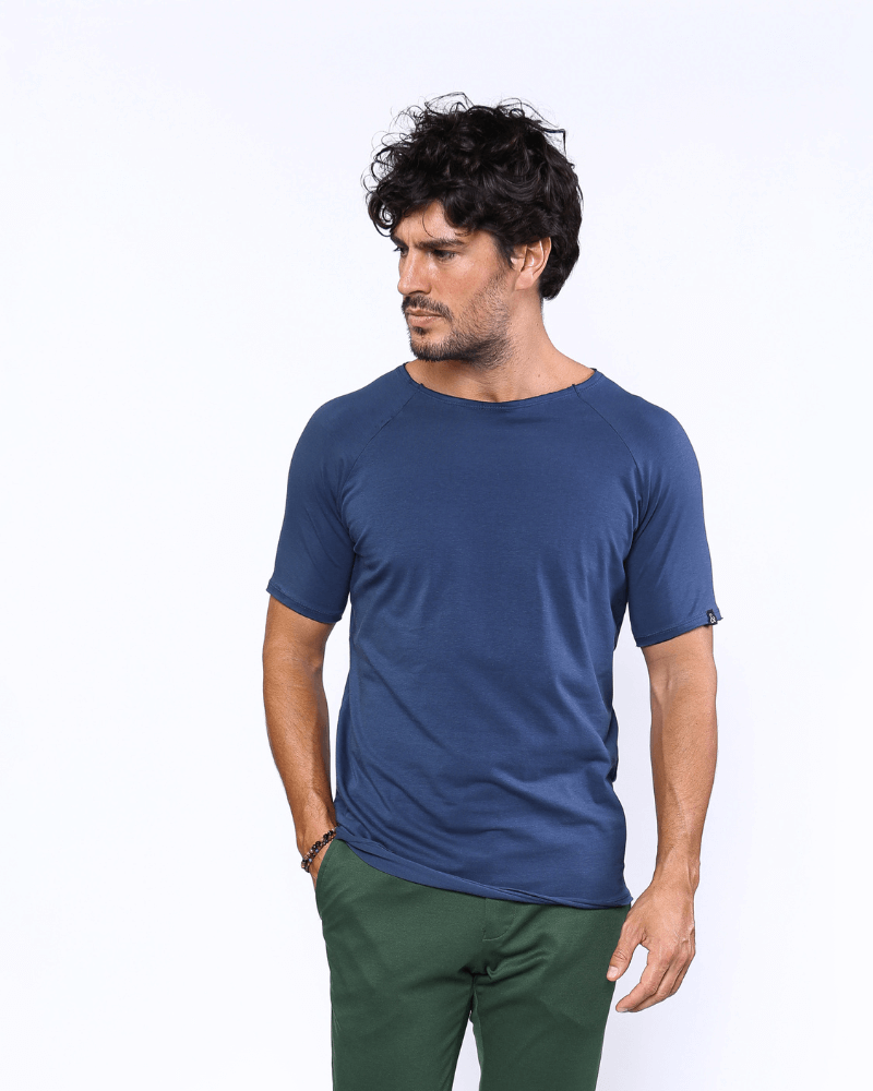 T shirt gola canoa masculina