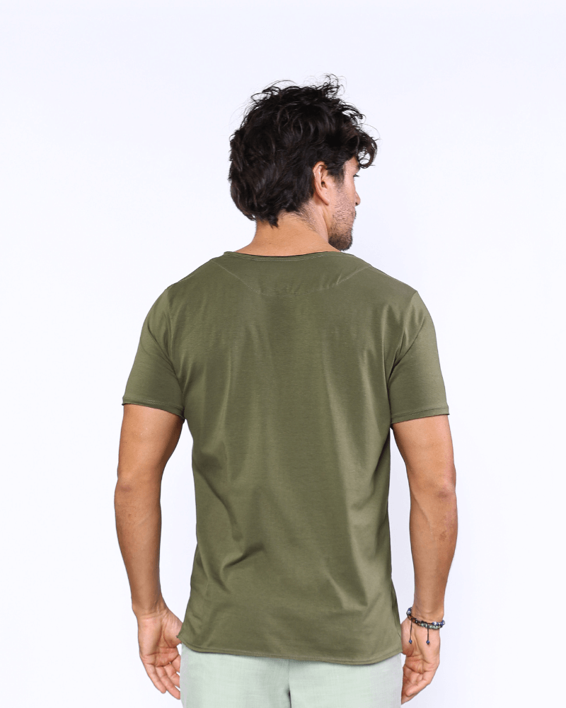 Camiseta-Masculina-New-Old-Canoa-Verde-Militar--3-