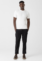 camiseta-masculina-decote-cruzado-viena-off-white--1-