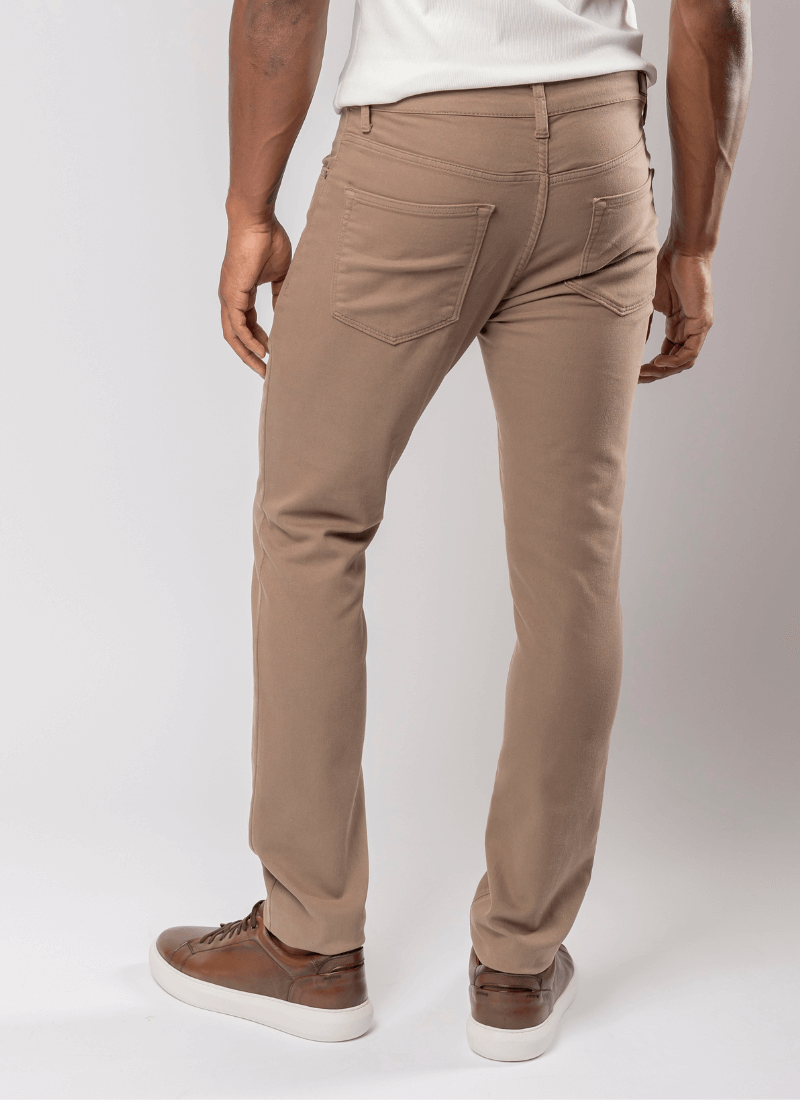 calca-jeans-slim-masculina-essential-caqui--3-.png