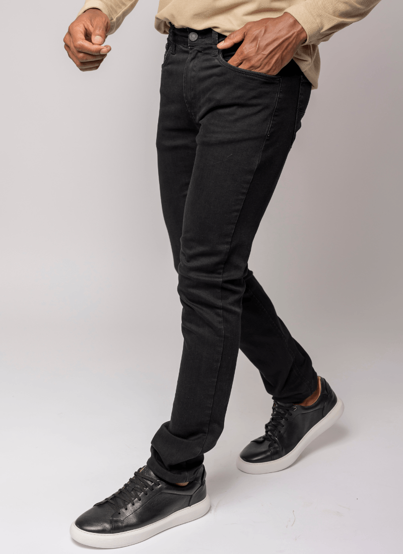 sneaker-masculino-couro-malta-preto--1-.png