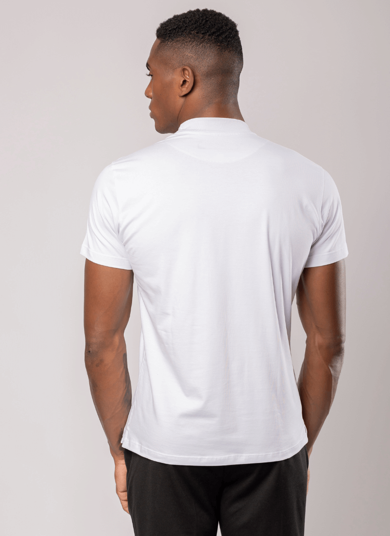 camiseta-masculina-new-old-gola-meio-alta-branca-nova--3-.png