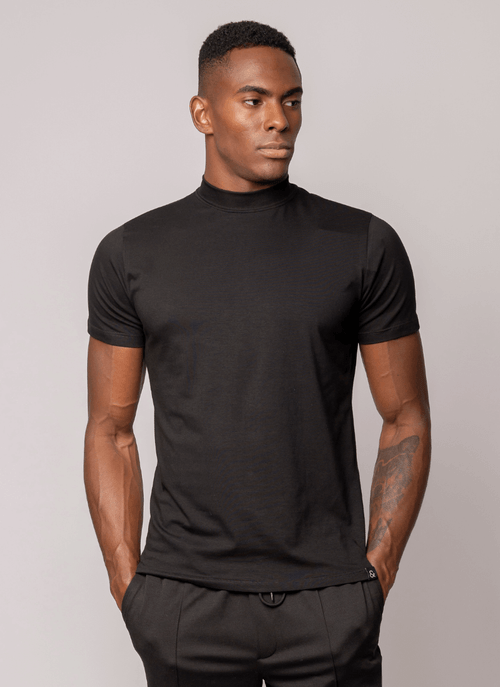 Camiseta Masculina New Old Gola Meio Alta Preta