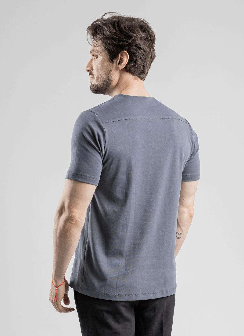 camiseta-masculina-bolso-suedine-confort-cinza--1-