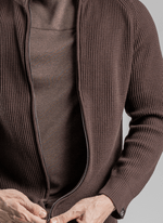 trico-masculino-gola-alta-rise-marrom--4-