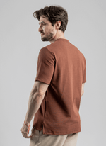 camiseta-masculina-gola-media-dusk-marrom--2-